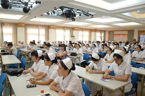 如何當好公立醫院的黨委書記和院長(圖1)