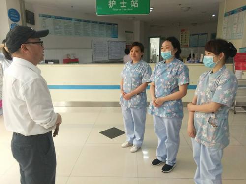 醫(yī)院陪護如何管理？給醫(yī)院陪護管理的一些建議(圖1)